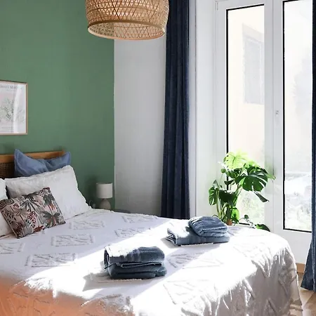 Close To Sea Center 130m2 Apartman